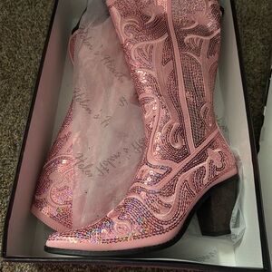 Helen’s Heart Boots